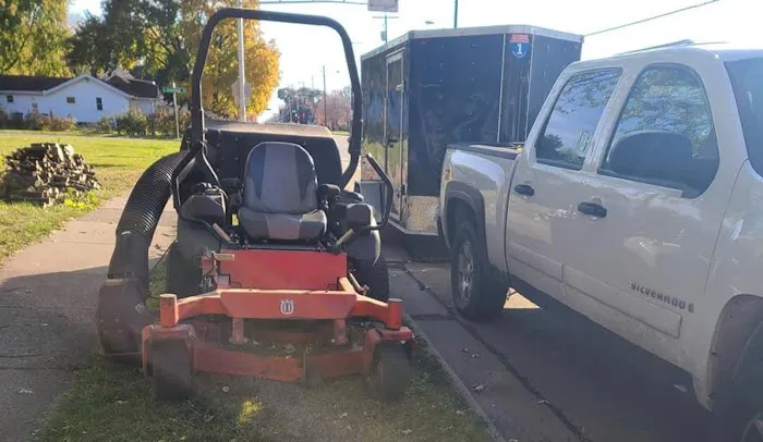 DH Lawn Maintenance LLC Picture 10
