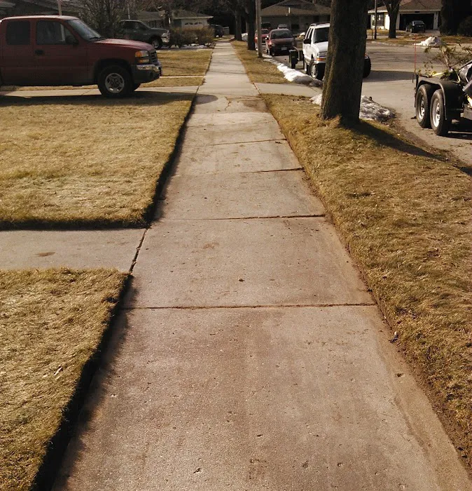 Skyrunner Lawn and Service, LLC Picture 8