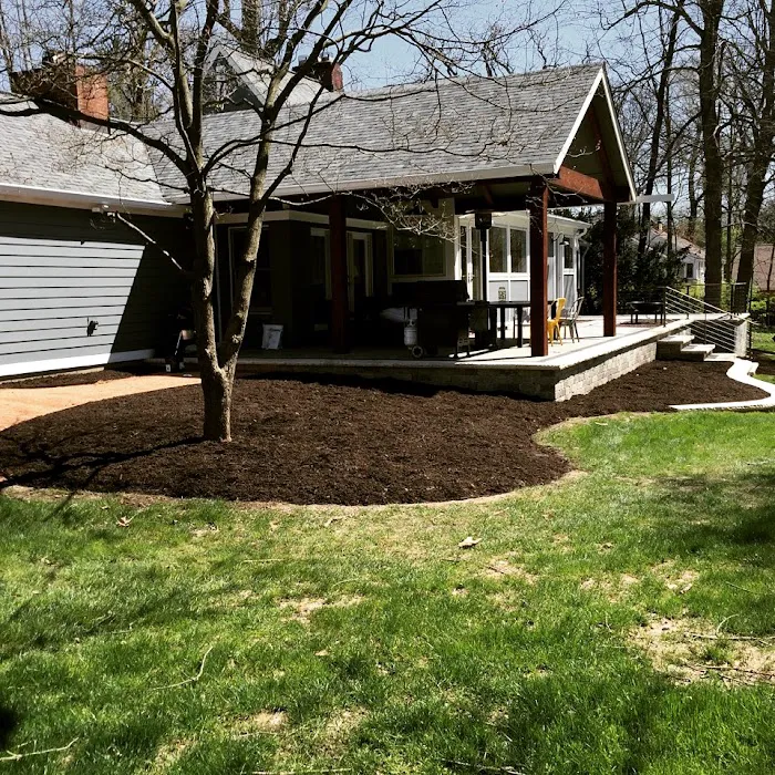 Lyons Lawncare & Landscape LLC Picture 3