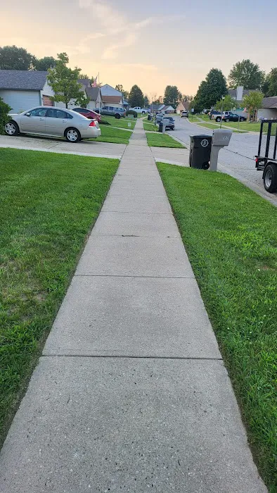 Premier Home and Lawn Maintenance Picture 6