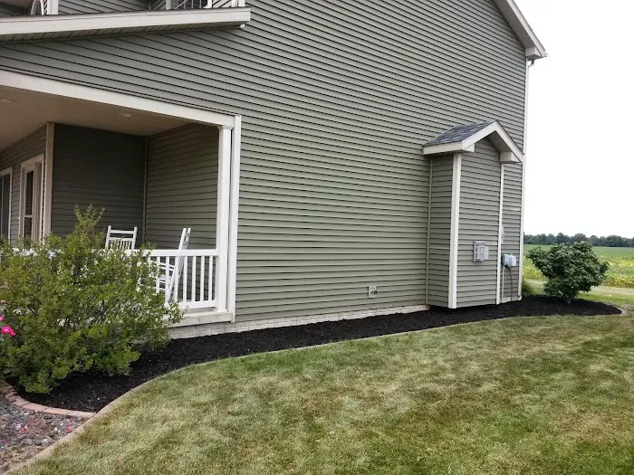 Bowman's Lawn Care Picture 3