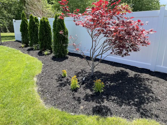 Walker's Lawn & Landscaping Picture 3