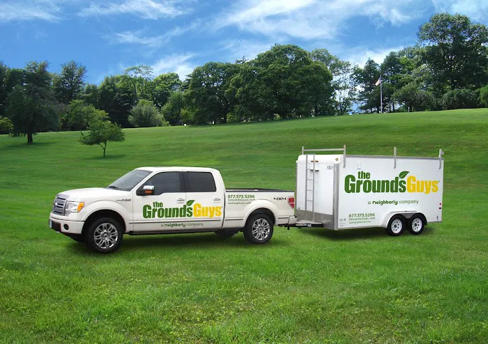 The Grounds Guys of Decatur, IL Picture 4