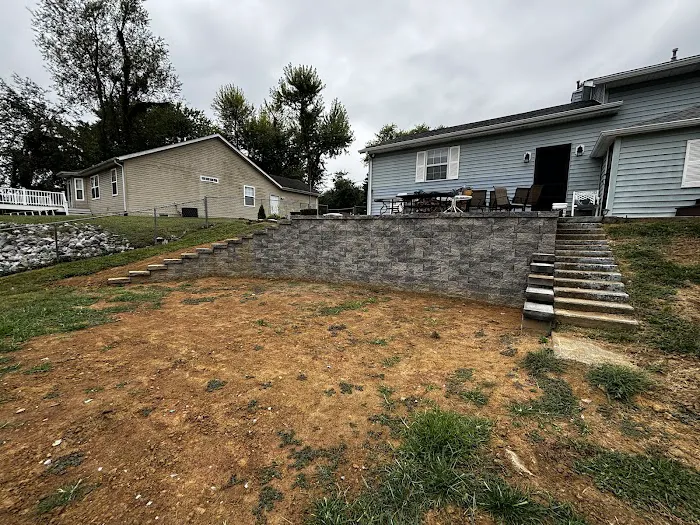 Eden Lawn & Landscaping Picture 4