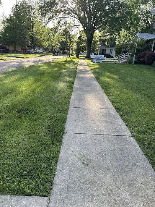 Hanson's Lawn Care Picture 10