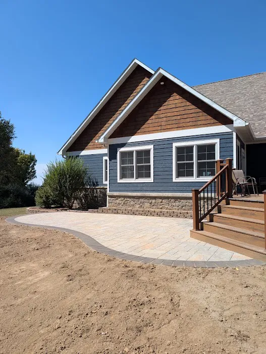 M&M landscaping Picture 1