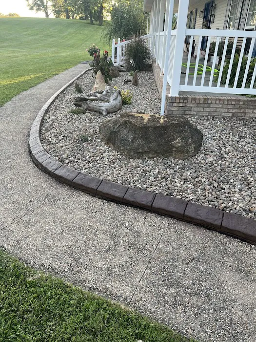Alternative Edge Hardscapes Picture 3