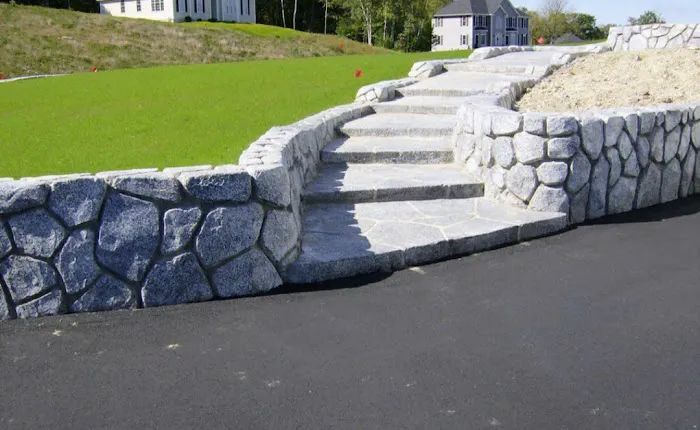 Alternative Edge Hardscapes Picture 1