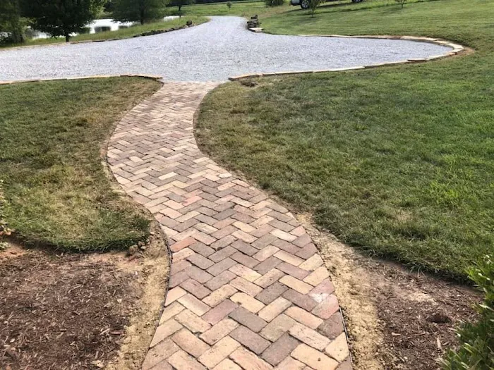 Hobgood Landscaping Picture 6