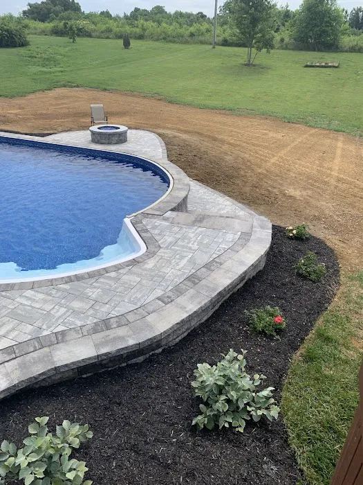 Rivers Edge Lawn & Landscape Picture 8