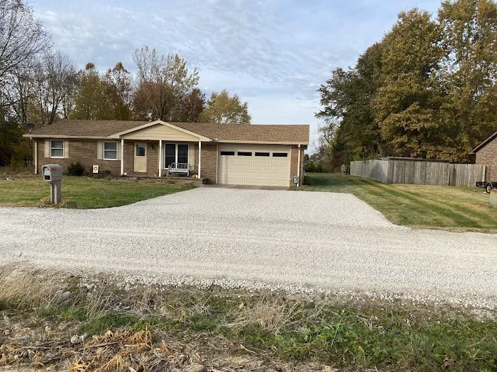 T&D Gravel Repair and Hauling llc Picture 1