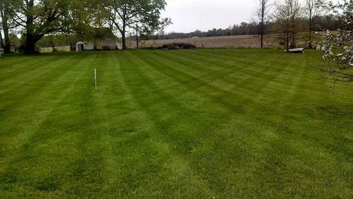 Southern Indiana Boys Lawncare inc Picture 1