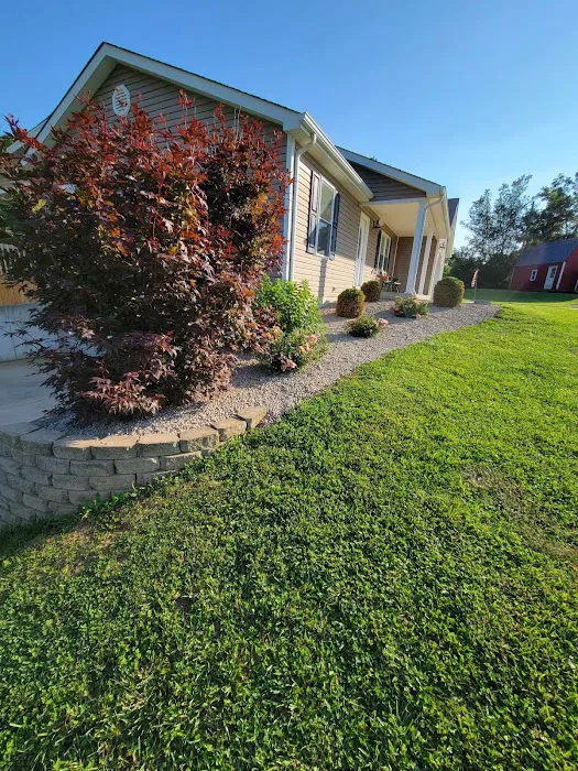 Duggins Lawn Care & Landscaping Picture 1