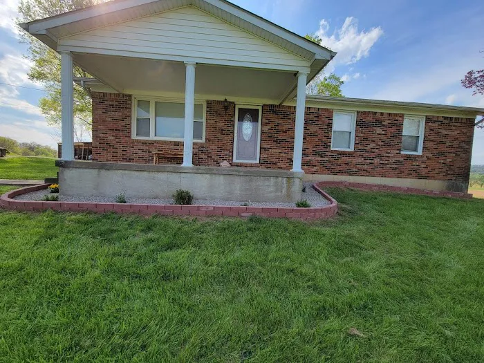 Duggins Lawn Care & Landscaping Picture 2