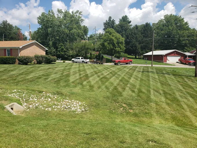 Scenic Route Lawncare and Landscaping Picture 8