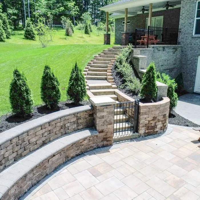 Lamb's Lawn Service & Landscaping LLC Picture 6