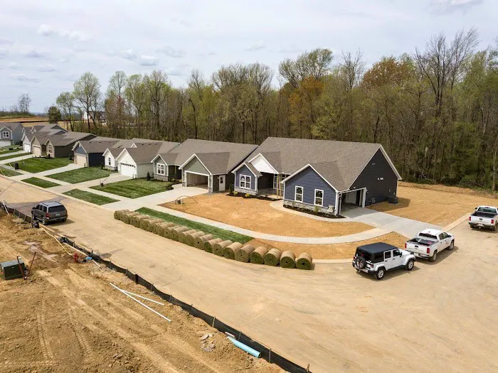Lamb's Lawn Service & Landscaping LLC Picture 1