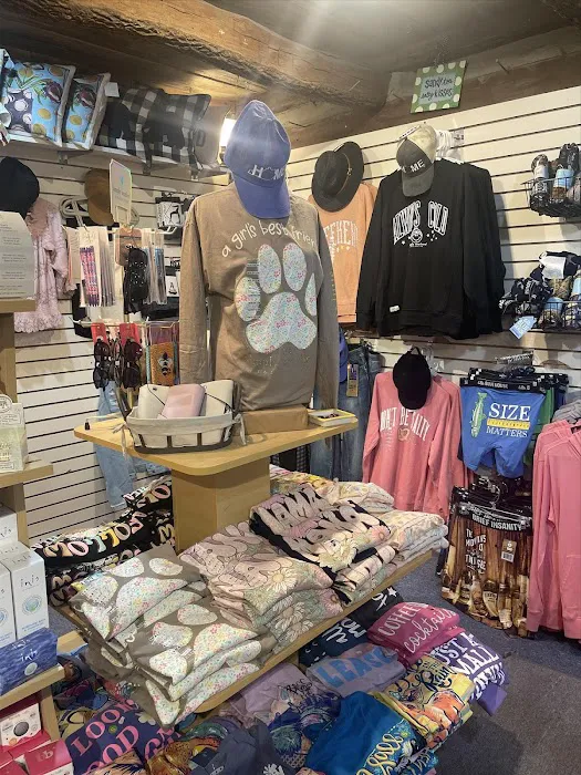 Benton’s Garden and Landscaping Center & Sweet Peas Gift Shop Picture 2