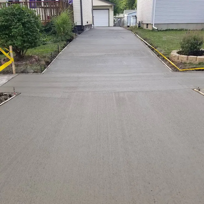 Deep Roots Lawn Care & Landscaping Picture 2