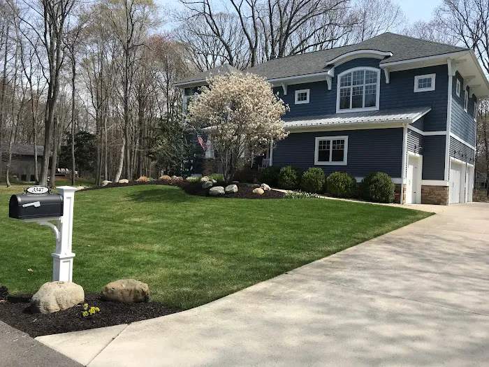 Cutting Edge Lawn Care LLC Picture 5