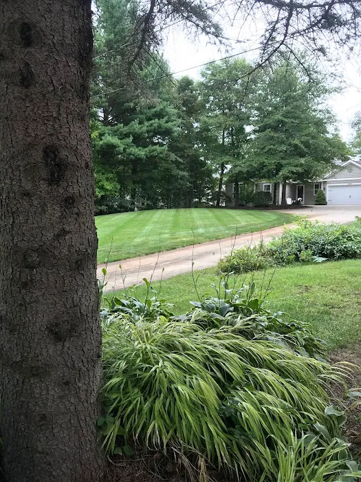 Cutting Edge Lawn Care LLC Picture 9