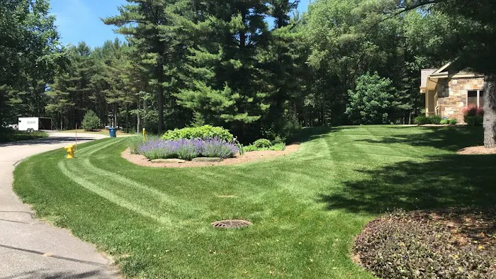 Cutting Edge Lawn Care LLC Picture 7
