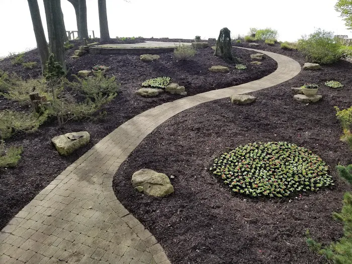 Chuck's Landscape Management Picture 10