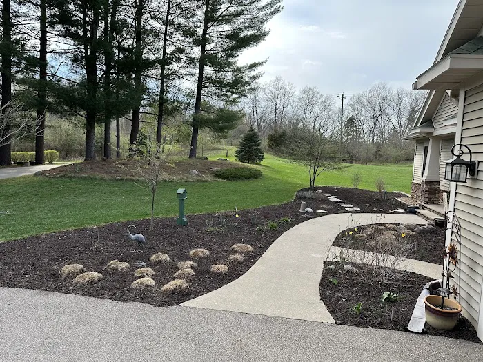 JRE Landscaping Picture 3