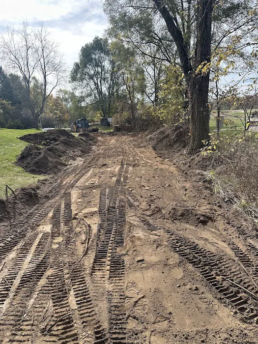 Vans Lawn Maintenance llc Picture 6