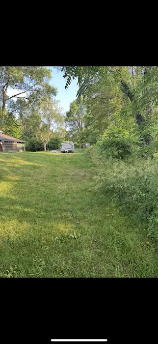 Vans Lawn Maintenance llc Picture 4