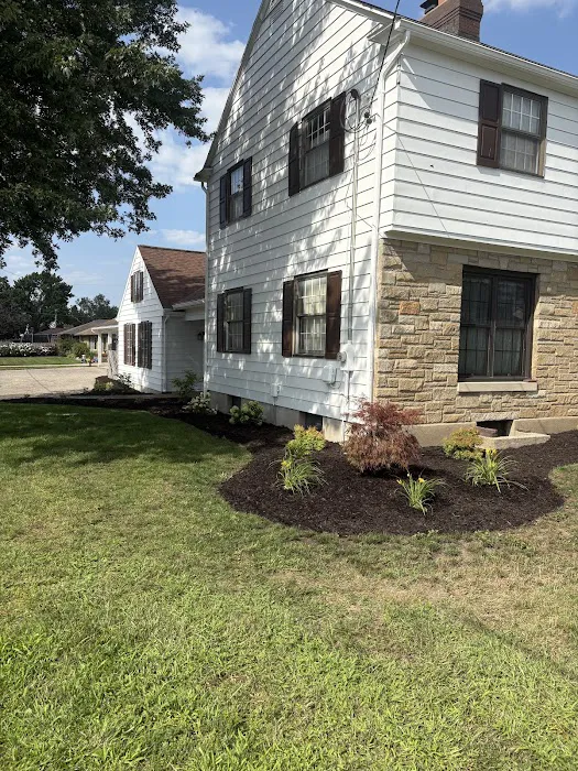 Riley's Lawn and Landscape Picture 1