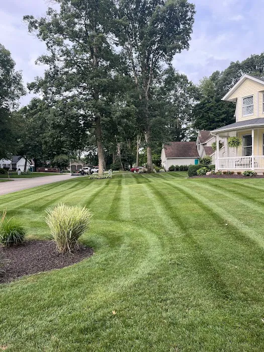 Riley's Lawn and Landscape Picture 10
