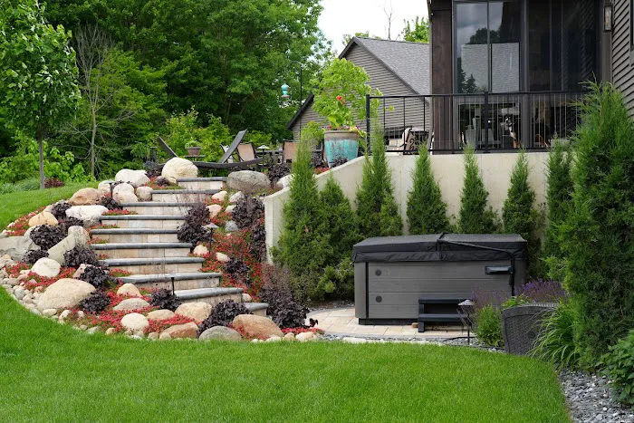 Everett's Landscape Management, Inc Picture 7