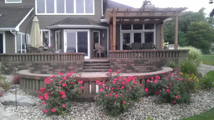 Landscape Impressions Design & Garden Center, Inc. Picture 1