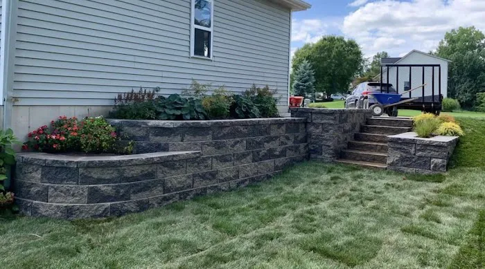 Diaz Landscaping & Snowplow LLC Picture 2
