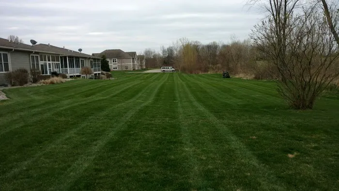 Habit Turf Maintenance Picture 4