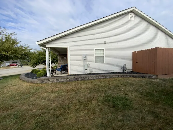 Kinder Lawn Maintenance LLC Picture 9