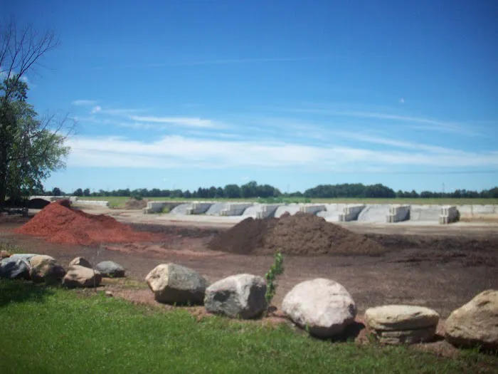Oasis Trucking & Landscaping Picture 1