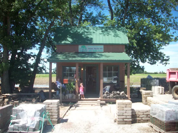 Oasis Trucking & Landscaping Picture 4