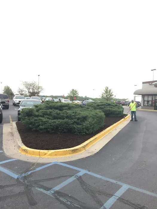 B&B Lawncare & Snow Removal LLC Picture 10