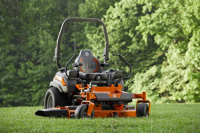 Earthworks Lawncare & Snow Removal Picture 5