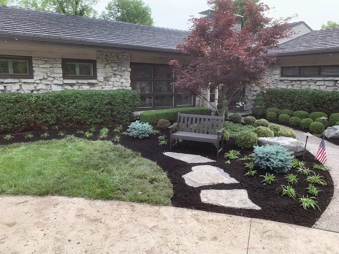 Elliott Land and Hardscaping Picture 5