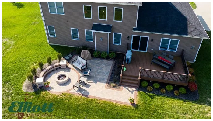 Elliott Land and Hardscaping Picture 9