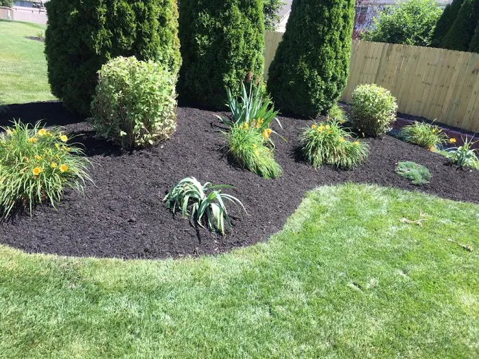 Smitty's Lawn Care, Landscaping, & Excavation Picture 1