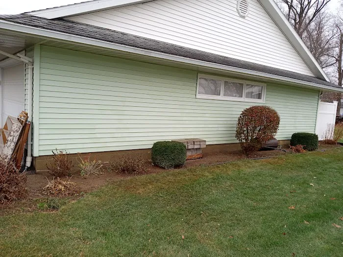 Big dogs lawn care, dba Big dogs construction Picture 2