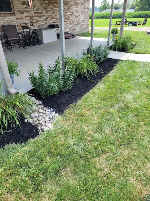 Hapner Lawn & Landscape Picture 3