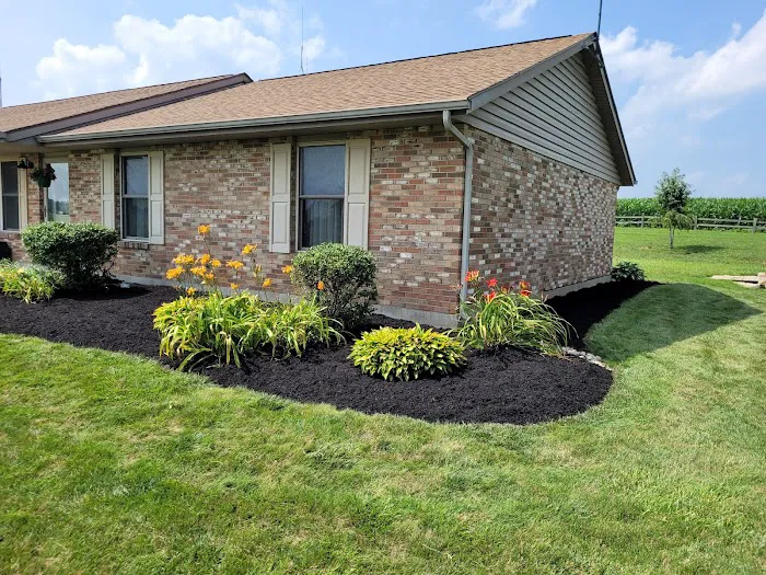 Hapner Lawn & Landscape Picture 4
