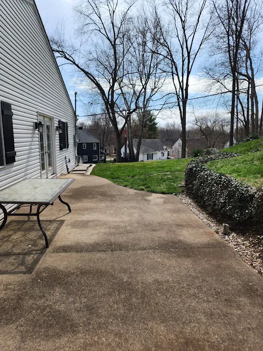 American Tree And Lawn Services Picture 9
