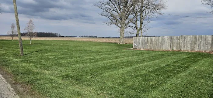 Fresh Start Lawn Service LLC Picture 7