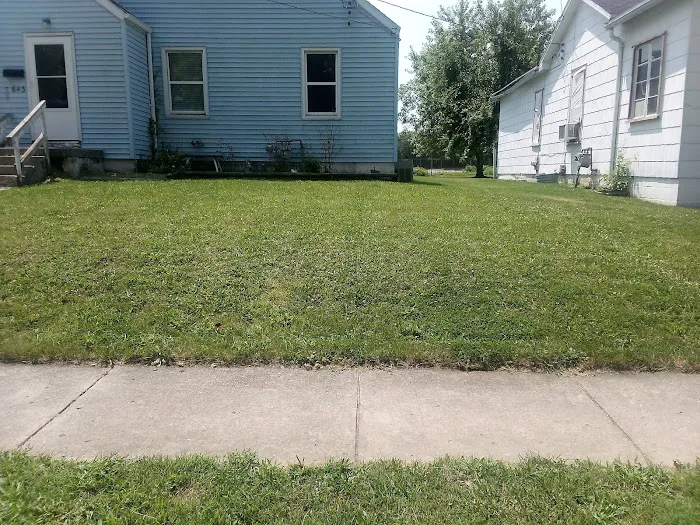 J&M Lawn Care Service Picture 1